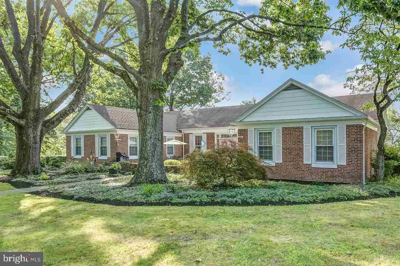 4305 Crestview Road Harrisburg, PA 17112 - Photo 2 of 25 Gallery Image 2
