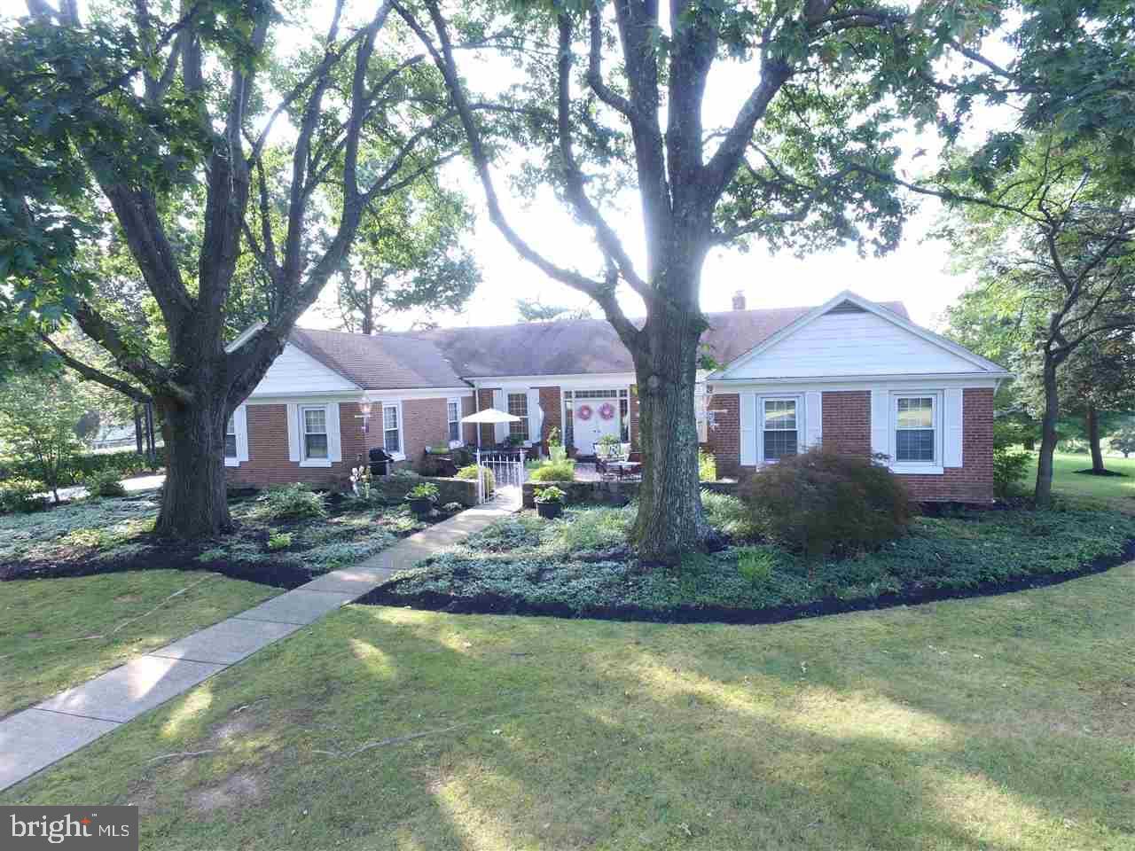 4305 Crestview Road Harrisburg, PA 17112 - Photo 3 of 25 Gallery Image 3