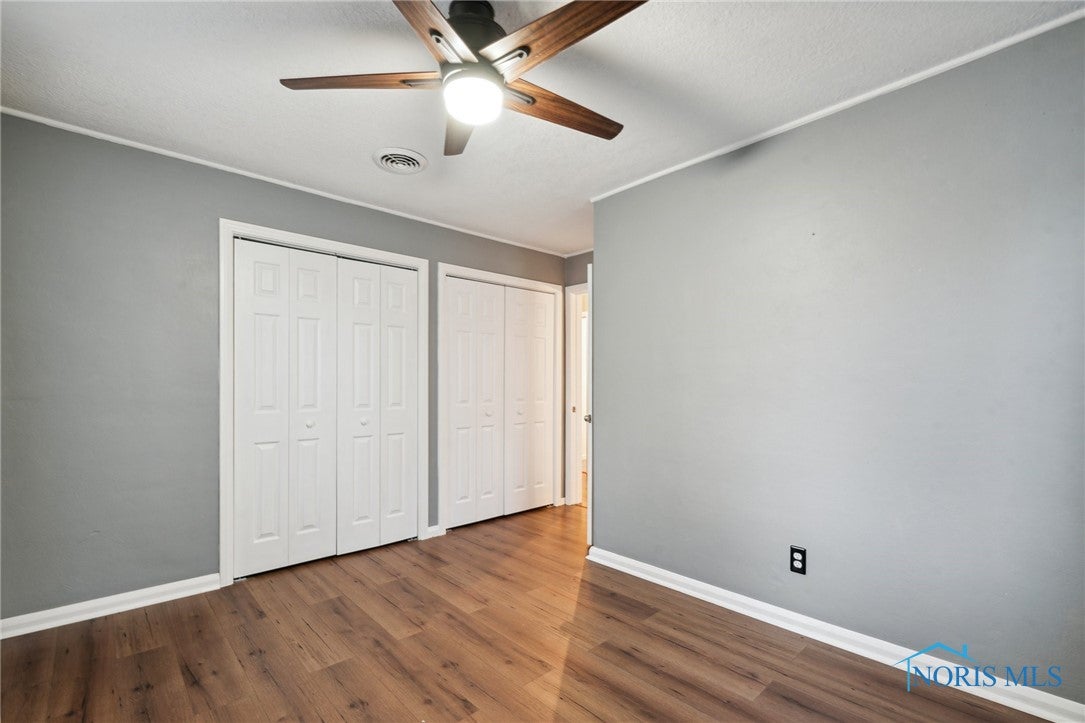 1021 Rochelle Road Toledo, OH 43615 - Photo 22 of 47 Double closets. Keep one and share the other or keep them both!