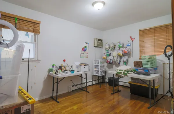 $644,999 | 163 Floyd Street, Brentwood, NY 11717