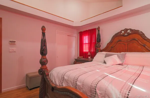 $644,999 | 163 Floyd Street, Brentwood, NY 11717