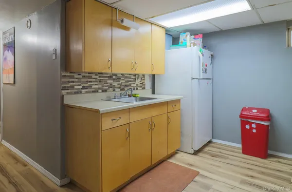 $644,999 | 163 Floyd Street, Brentwood, NY 11717