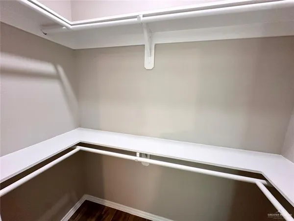 $1,000 | 4004 Walnut Avenue, Unit 1, McAllen, TX 78501