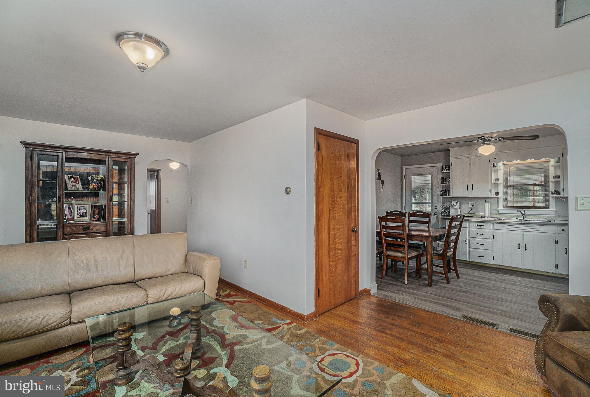 2033 West Trindle Road Carlisle, PA 17013 - Photo 11 of 25 Gallery Image 11