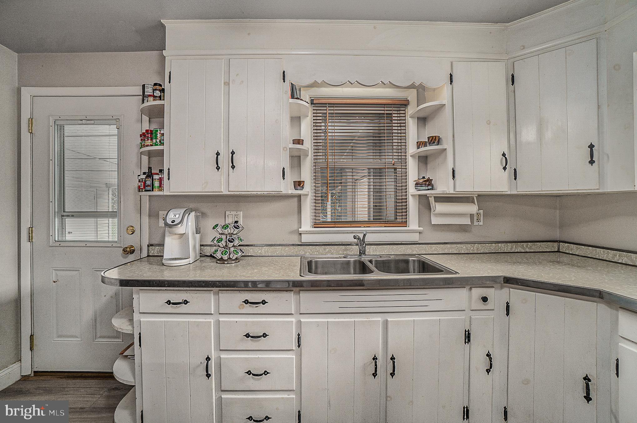2033 West Trindle Road Carlisle, PA 17013 - Photo 14 of 25 Gallery Image 14