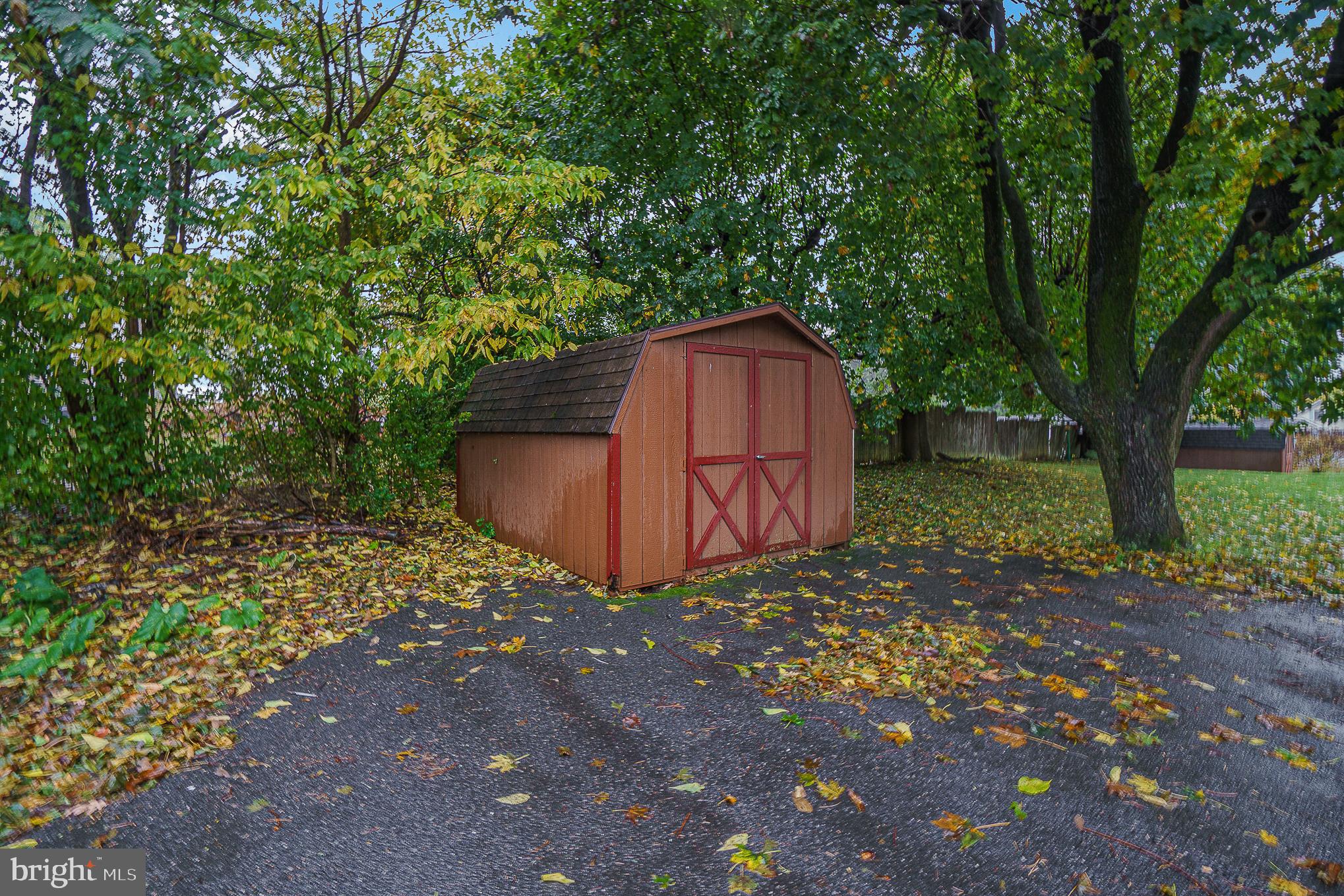 2033 West Trindle Road Carlisle, PA 17013 - Photo 4 of 25 Gallery Image 4