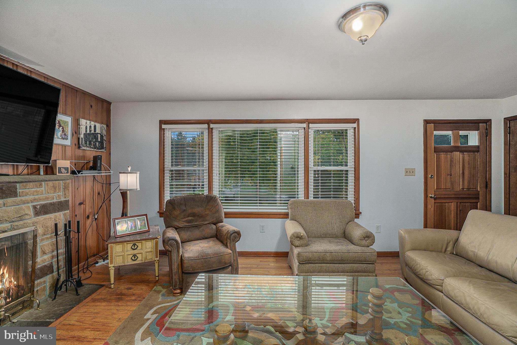 2033 West Trindle Road Carlisle, PA 17013 - Photo 9 of 25 Gallery Image 9