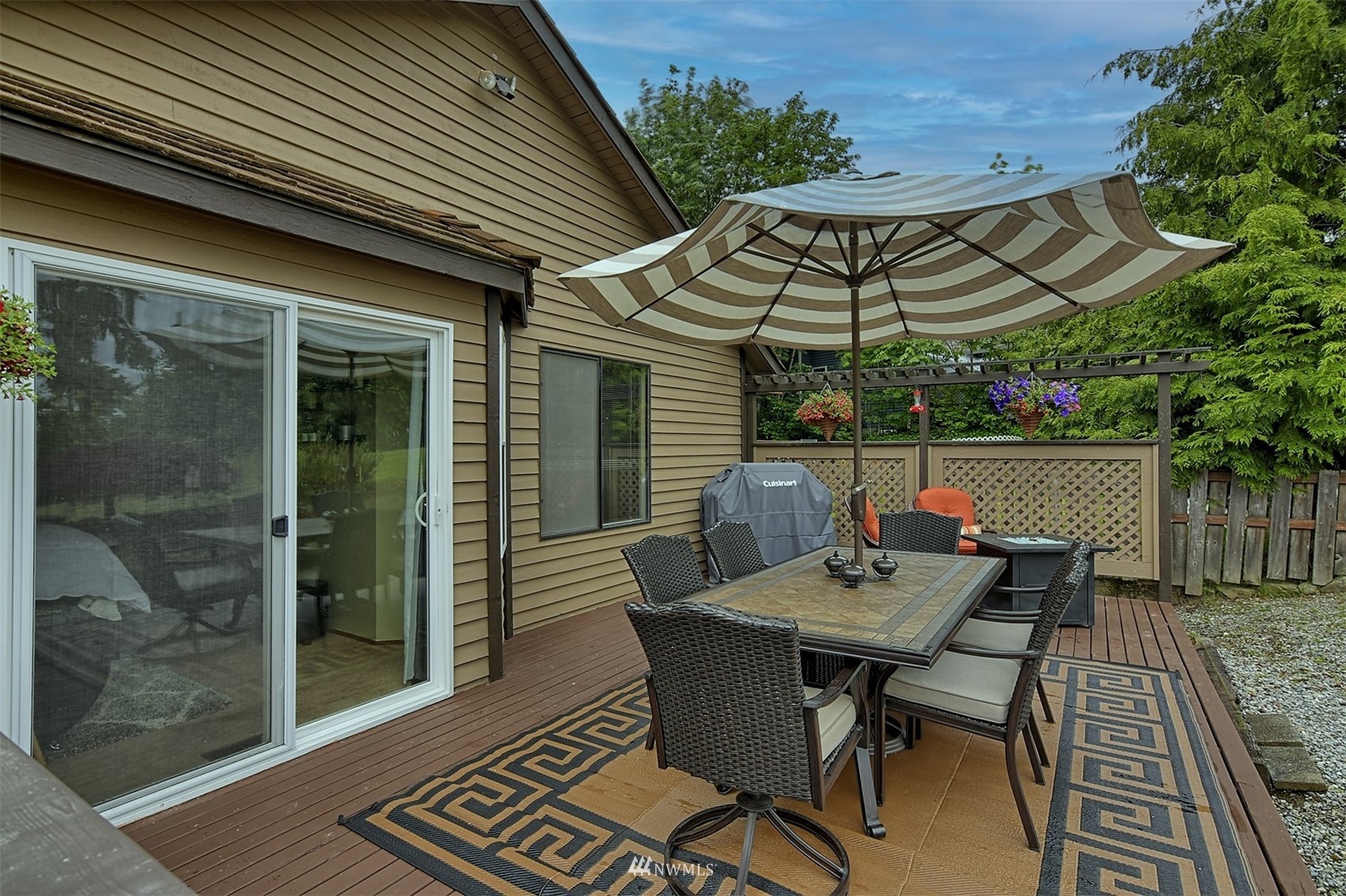 2340 Southeast 8th Place Renton, WA 98057 - Photo 8 of 25 Gallery Image 8