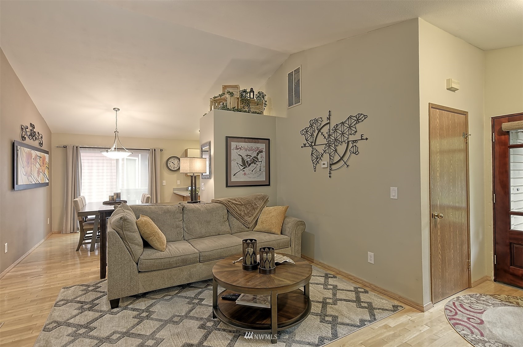 2340 Southeast 8th Place Renton, WA 98057 - Photo 10 of 25 Gallery Image 10