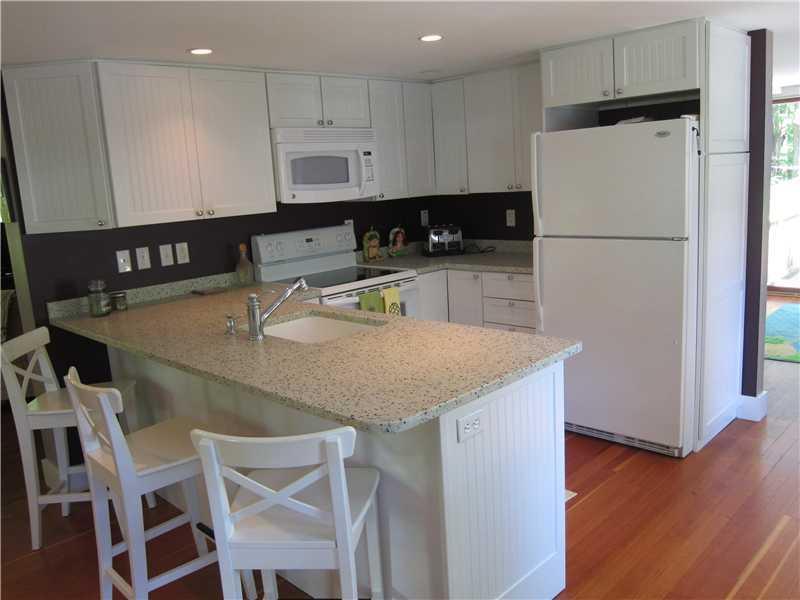 244 Berwick Road Ogunquit, ME 03907 - Photo 9 of 23 Kitchen. Fully applianced