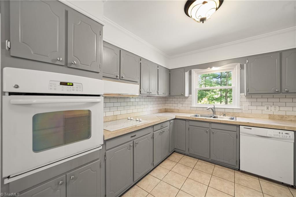 3261 Polo Road Northwest Winston-Salem, NC 27106 - Photo 15 of 36