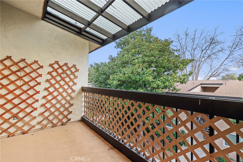 12200 Montecito Road, Unit D301 Seal Beach, CA 90740 - Photo 20 of 32 a view of a black and white wall