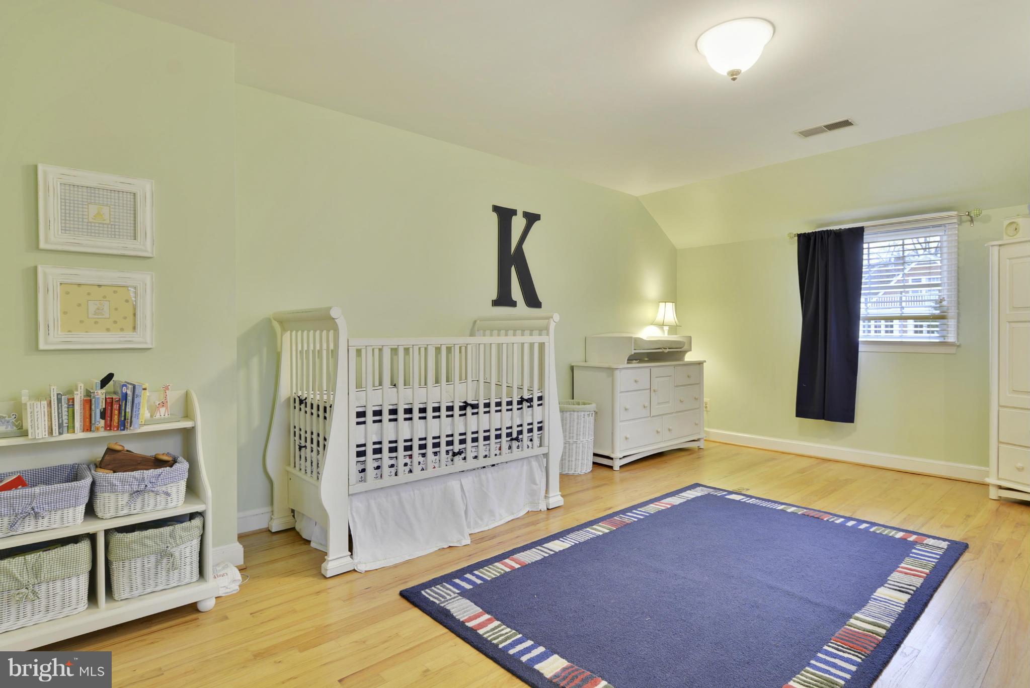 10204 Cherry Tree Lane Silver Spring, MD 20901 - Photo 17 of 29 Bedroom