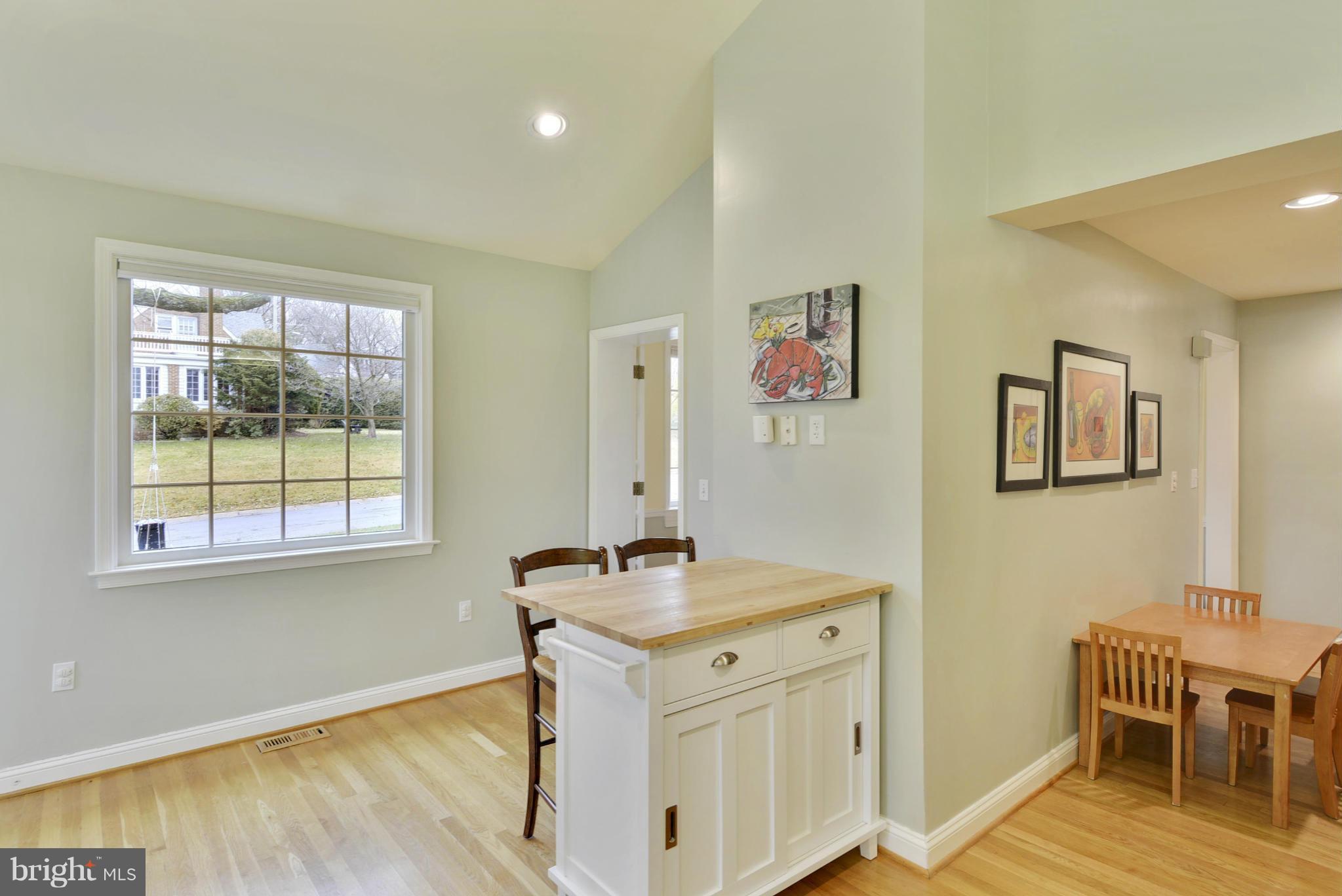 10204 Cherry Tree Lane Silver Spring, MD 20901 - Photo 6 of 29 Kitchen