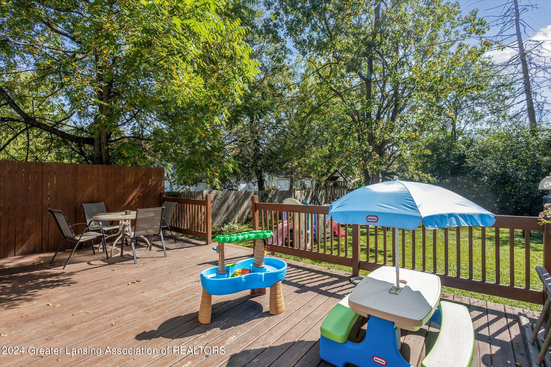 1560 Snyder Road East Lansing, MI 48823 - Photo 30 of 39 30-1560-Snyder-Rd-East-Lansing-MI-48823-