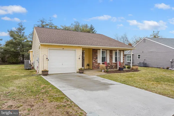 $2,900 | 29 Fireside Circle, Columbus, NJ 08022