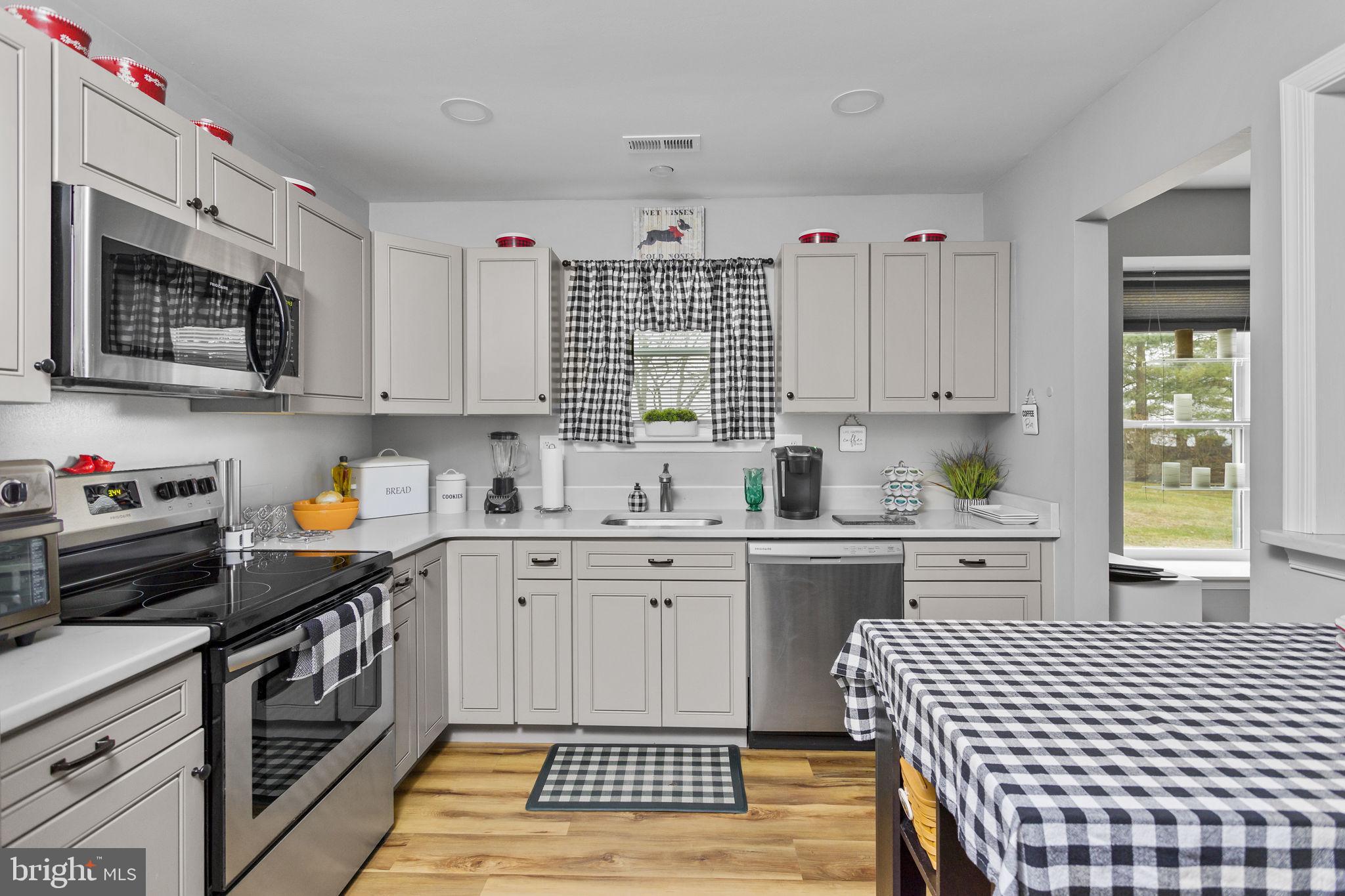 29 Fireside Circle Columbus, NJ 08022 - Photo 5 of 19