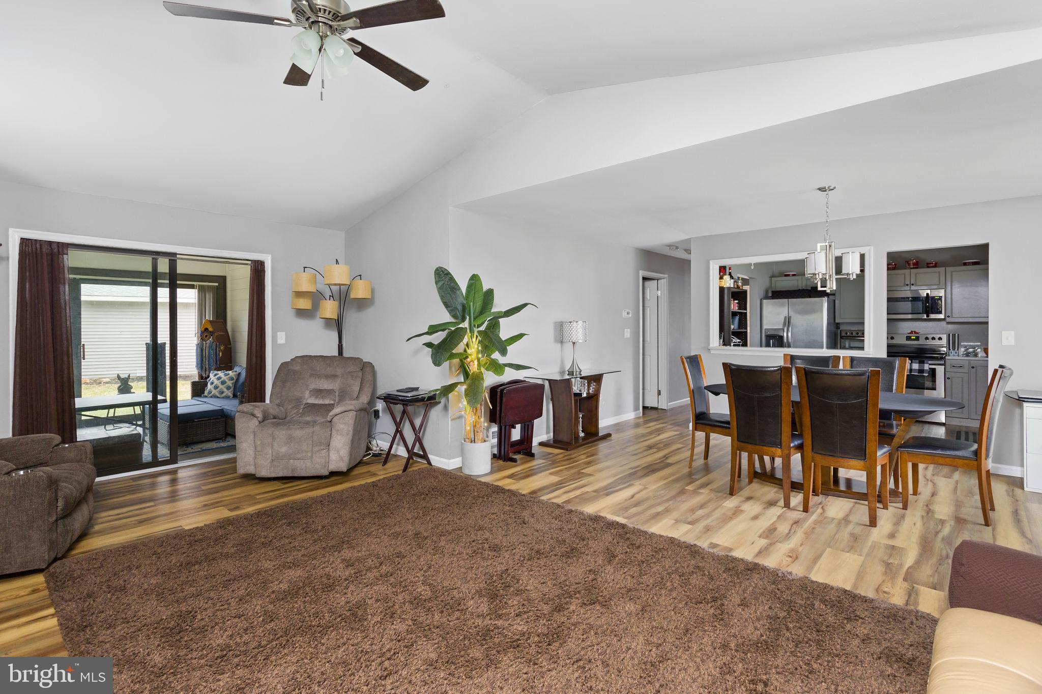 29 Fireside Circle Columbus, NJ 08022 - Photo 8 of 19