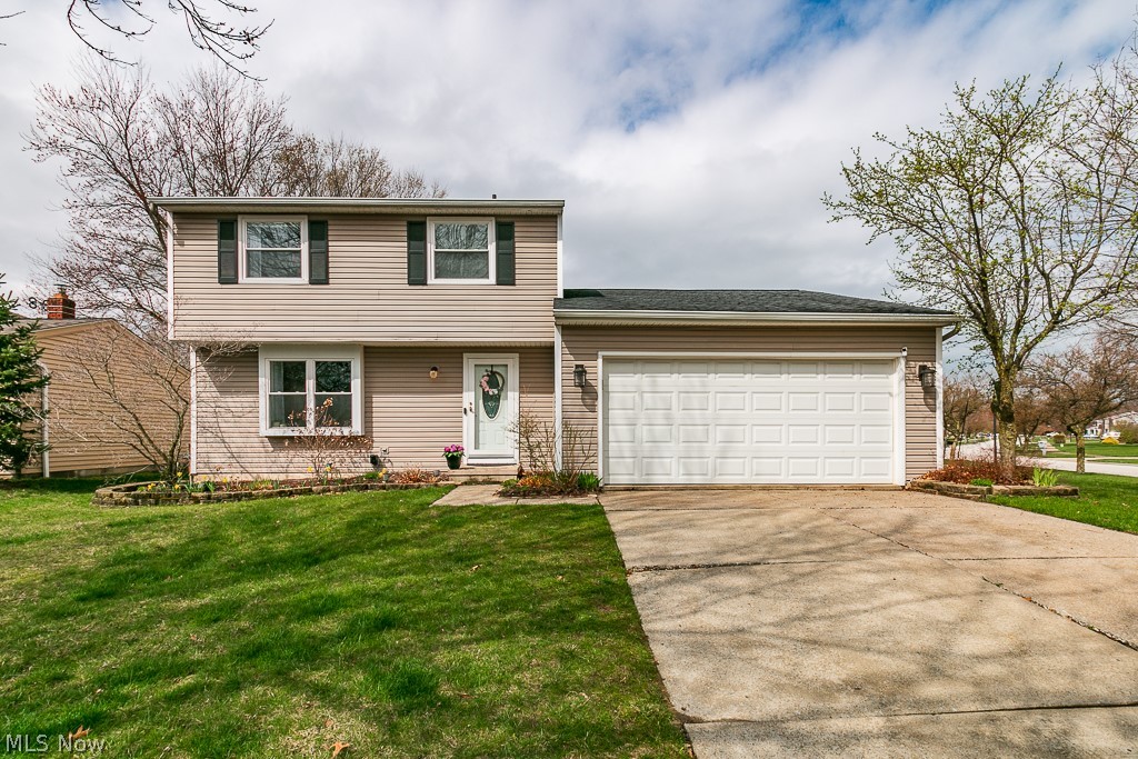 3080 Gale Road Willoughby, OH 44094 - Photo 1 of 45 View of front facade with a front lawn and a garage
