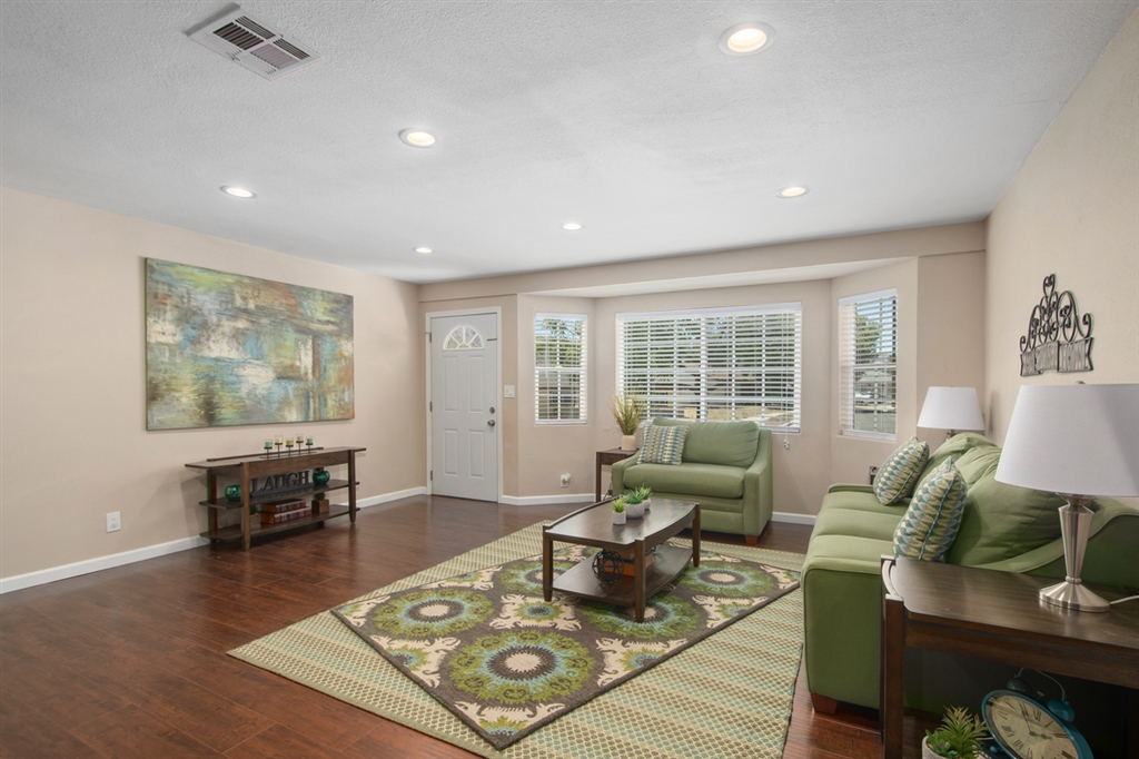 9817 Settle Road Santee, CA 92071 - Photo 4 of 25