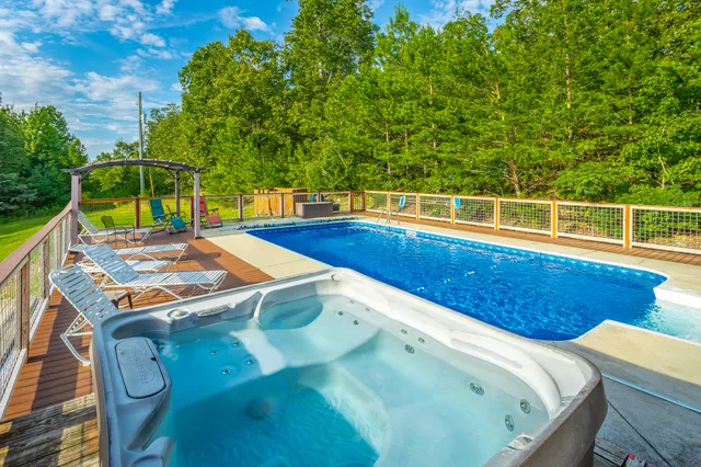 $1,250,000 | 492 Nellie Head Road, Tunnel Hill, GA 30755