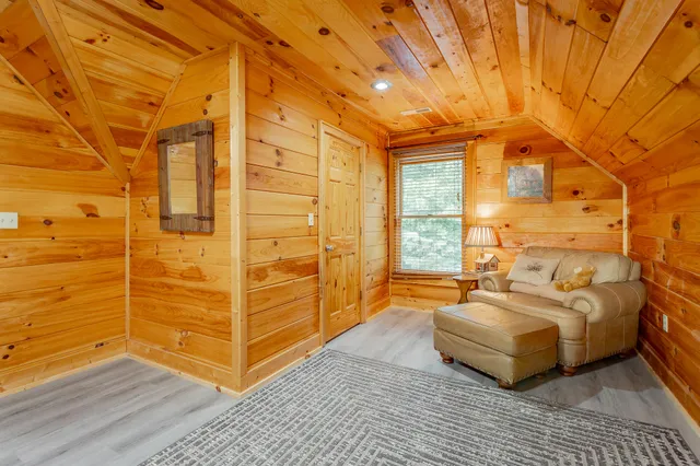 $1,250,000 | 492 Nellie Head Road, Tunnel Hill, GA 30755