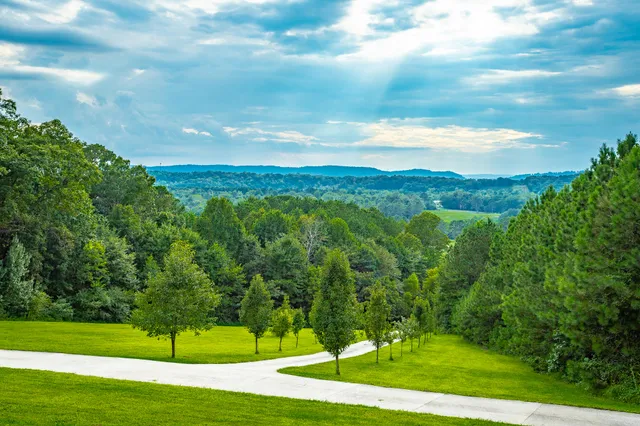 $1,250,000 | 492 Nellie Head Road, Tunnel Hill, GA 30755