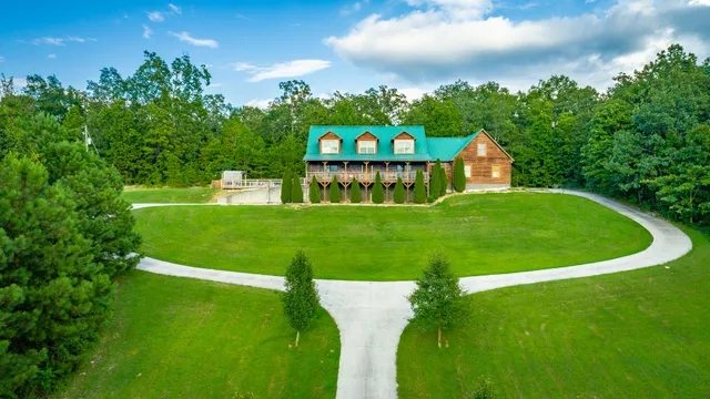 $1,250,000 | 492 Nellie Head Road, Tunnel Hill, GA 30755