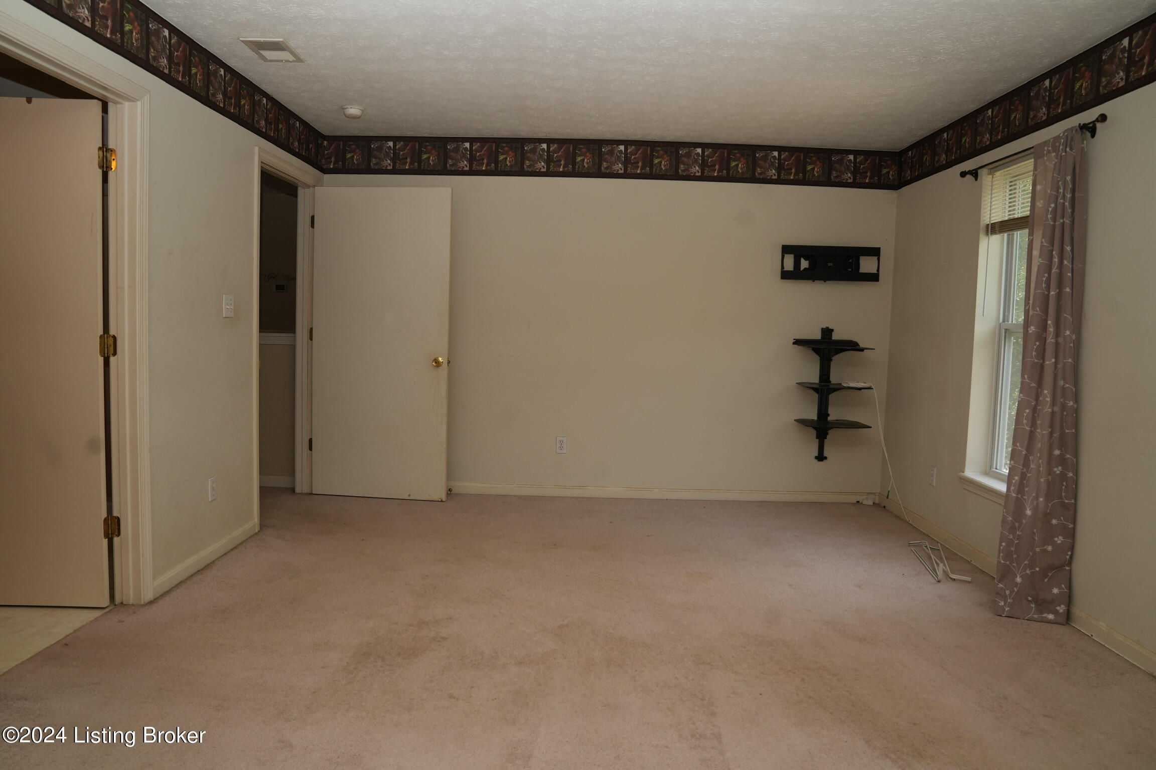 4716 Church Road Louisville, KY 40272 - Photo 11 of 23 Primary Bedroom