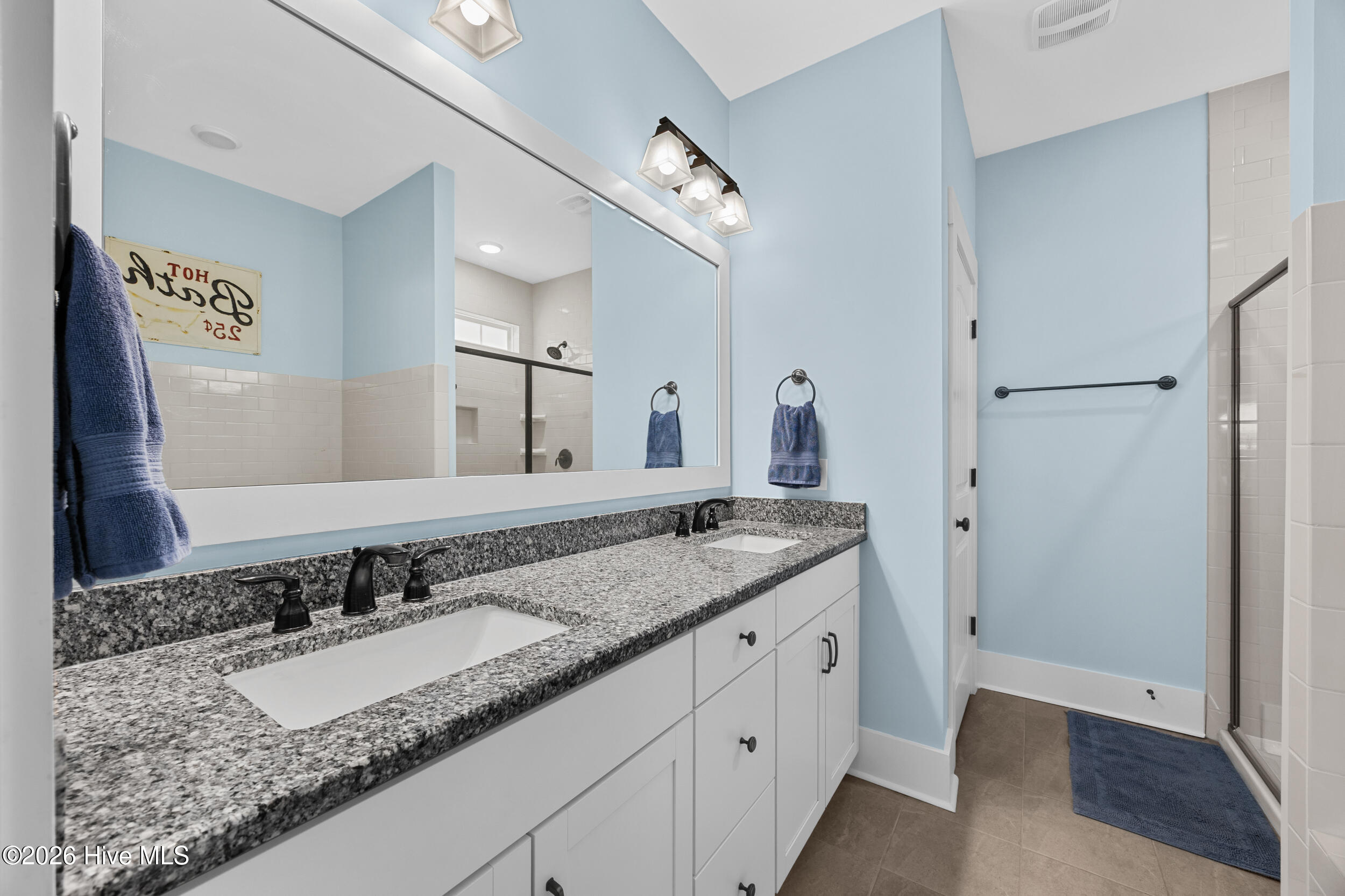 375 Canter Crest Road Hampstead, NC 28443 - Photo 22 of 67 42_bathroom