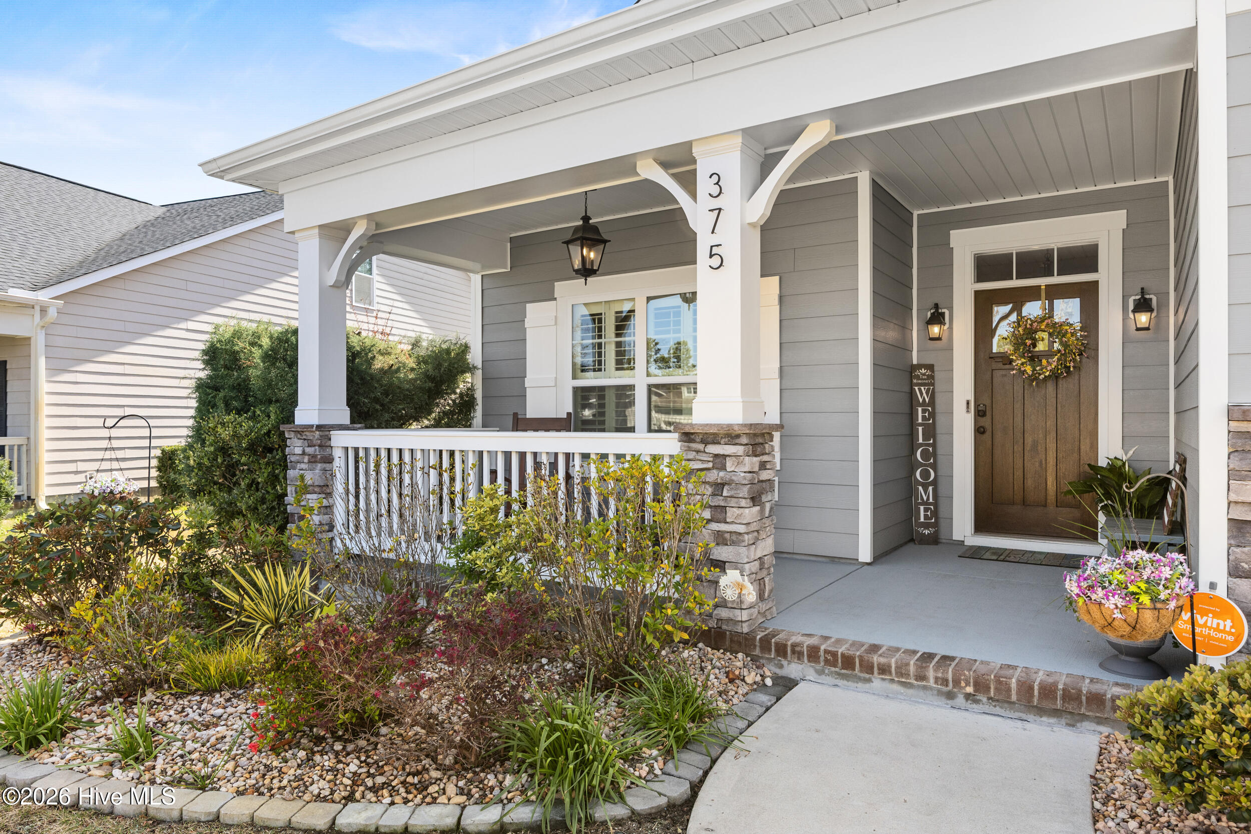 375 Canter Crest Road Hampstead, NC 28443 - Photo 2 of 67 5_front entryway
