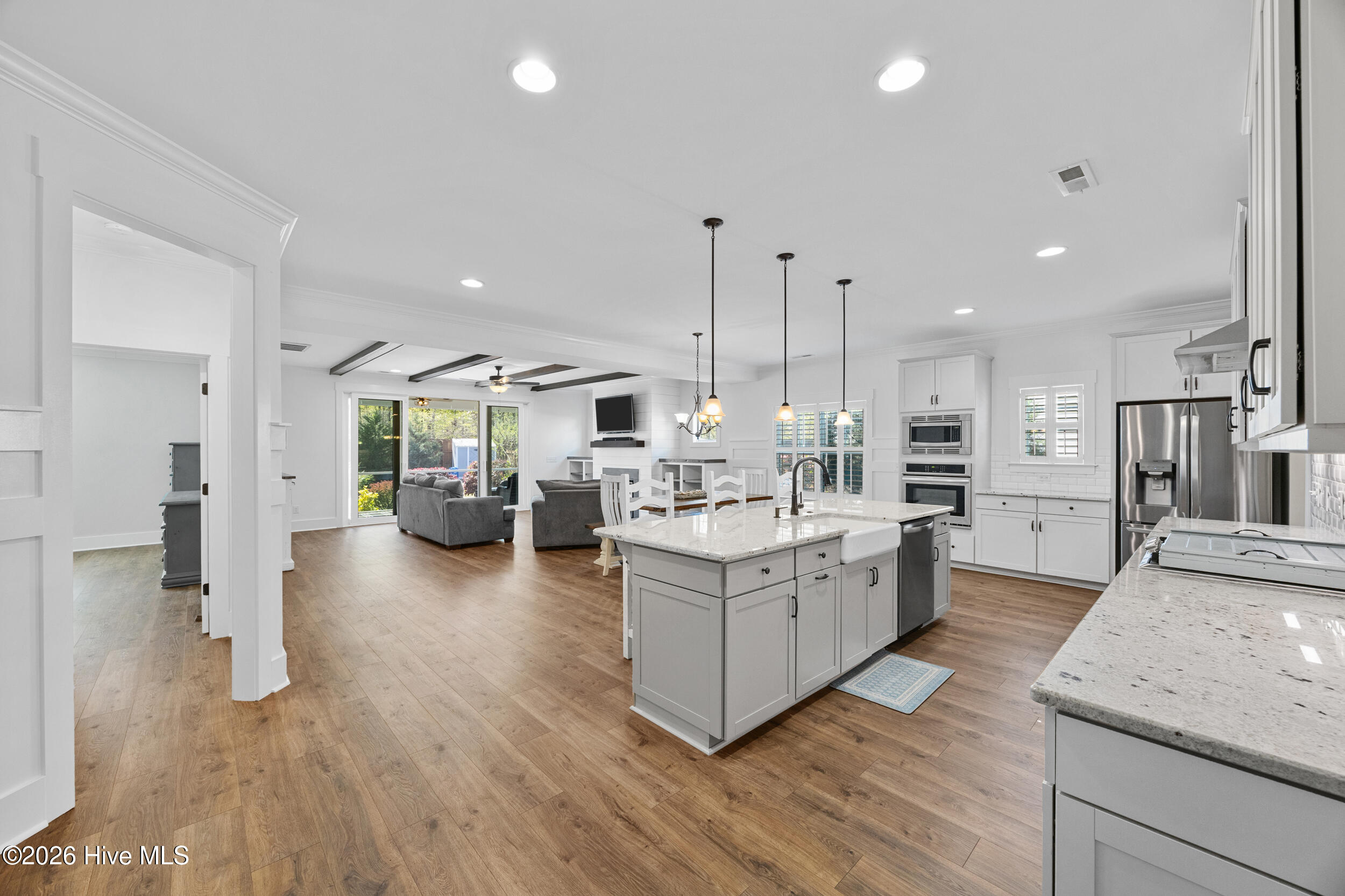 375 Canter Crest Road Hampstead, NC 28443 - Photo 8 of 67 23_big room