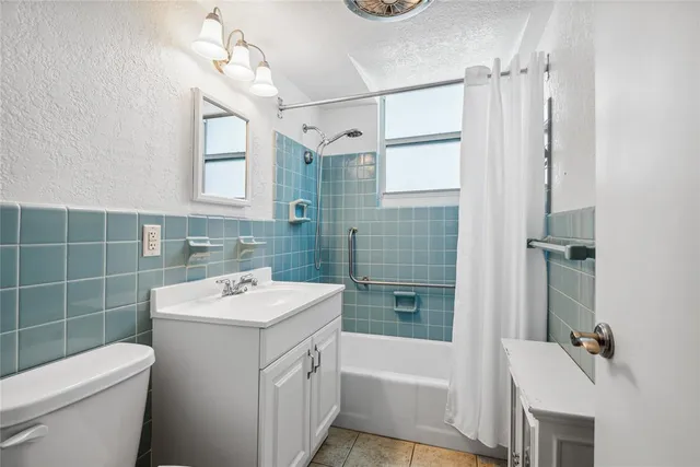 a view of sky from balcony