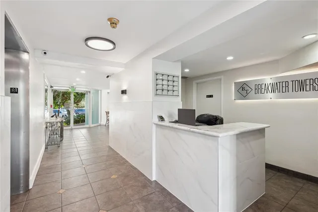 $209,500 | 1900 South Ocean Drive, Unit 604, Fort Lauderdale, FL 33316
