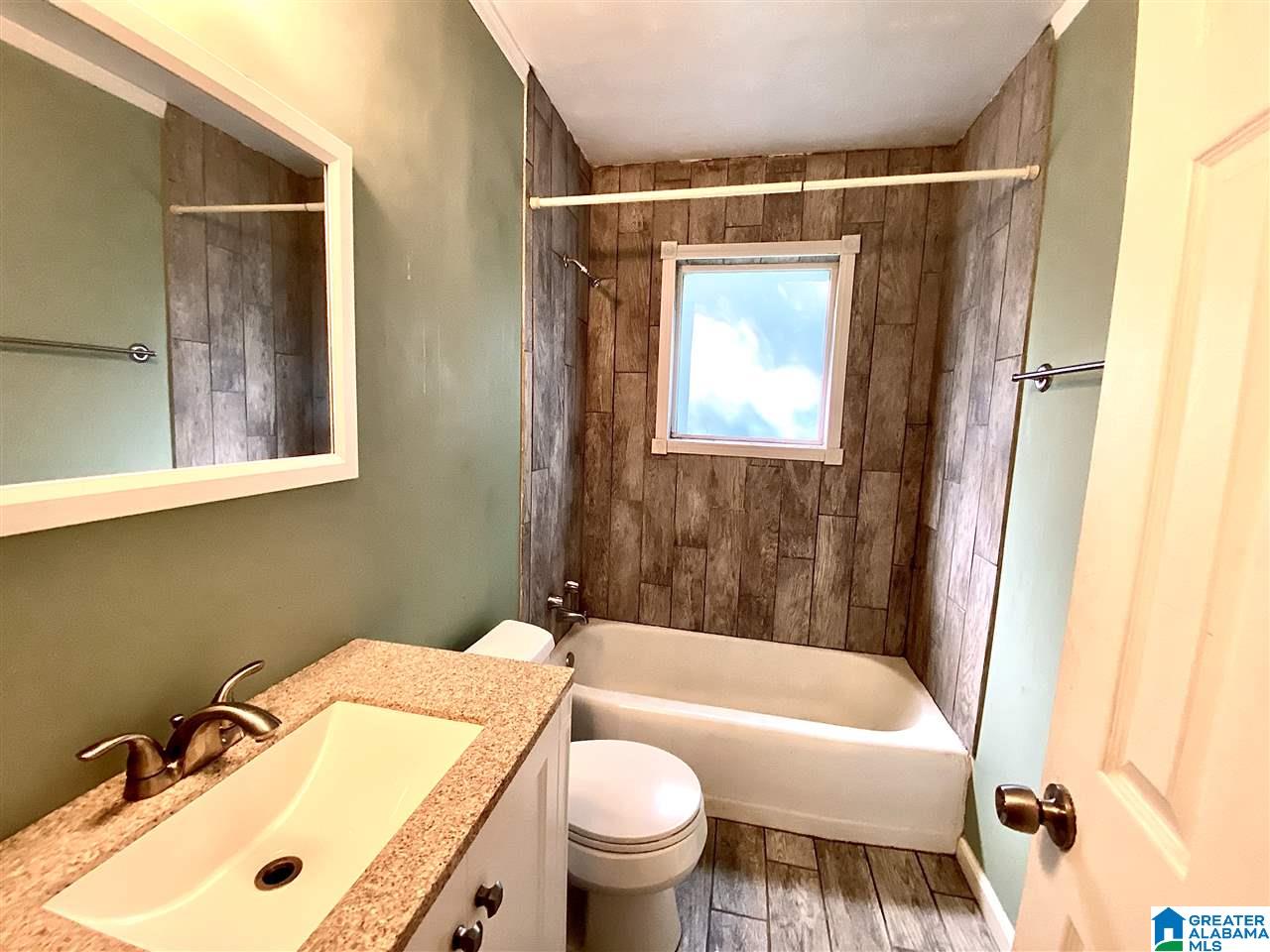 2208 Chapel Hill Road Birmingham, AL 35216 - Photo 6 of 9
