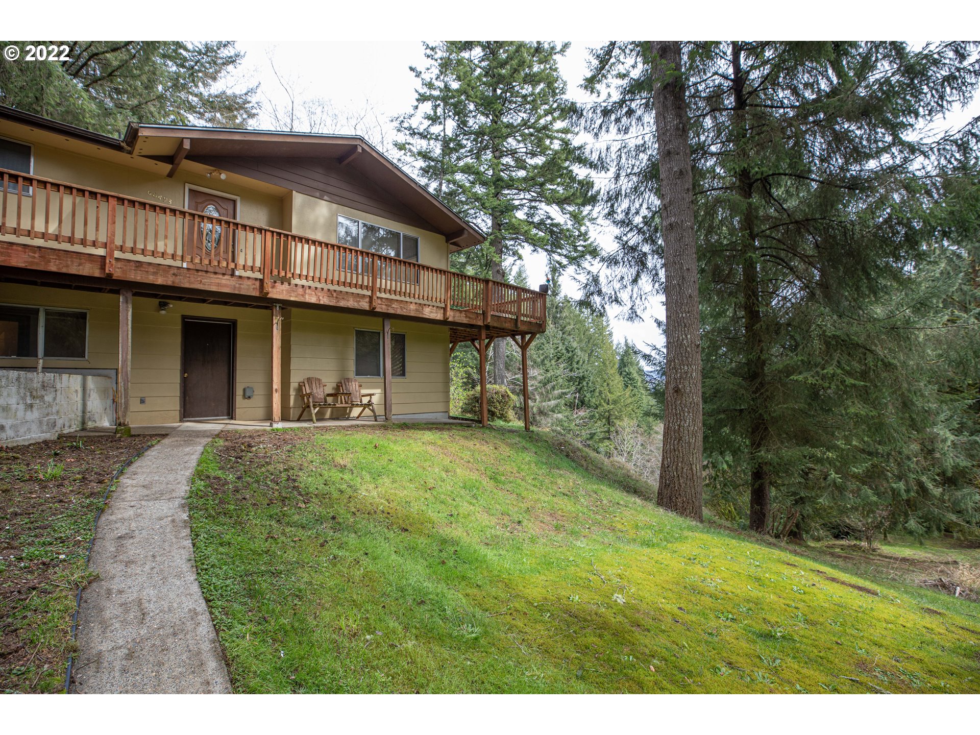 68493 Ridge Road North Bend, OR 97459 - Photo 11 of 31 Gallery Image 11