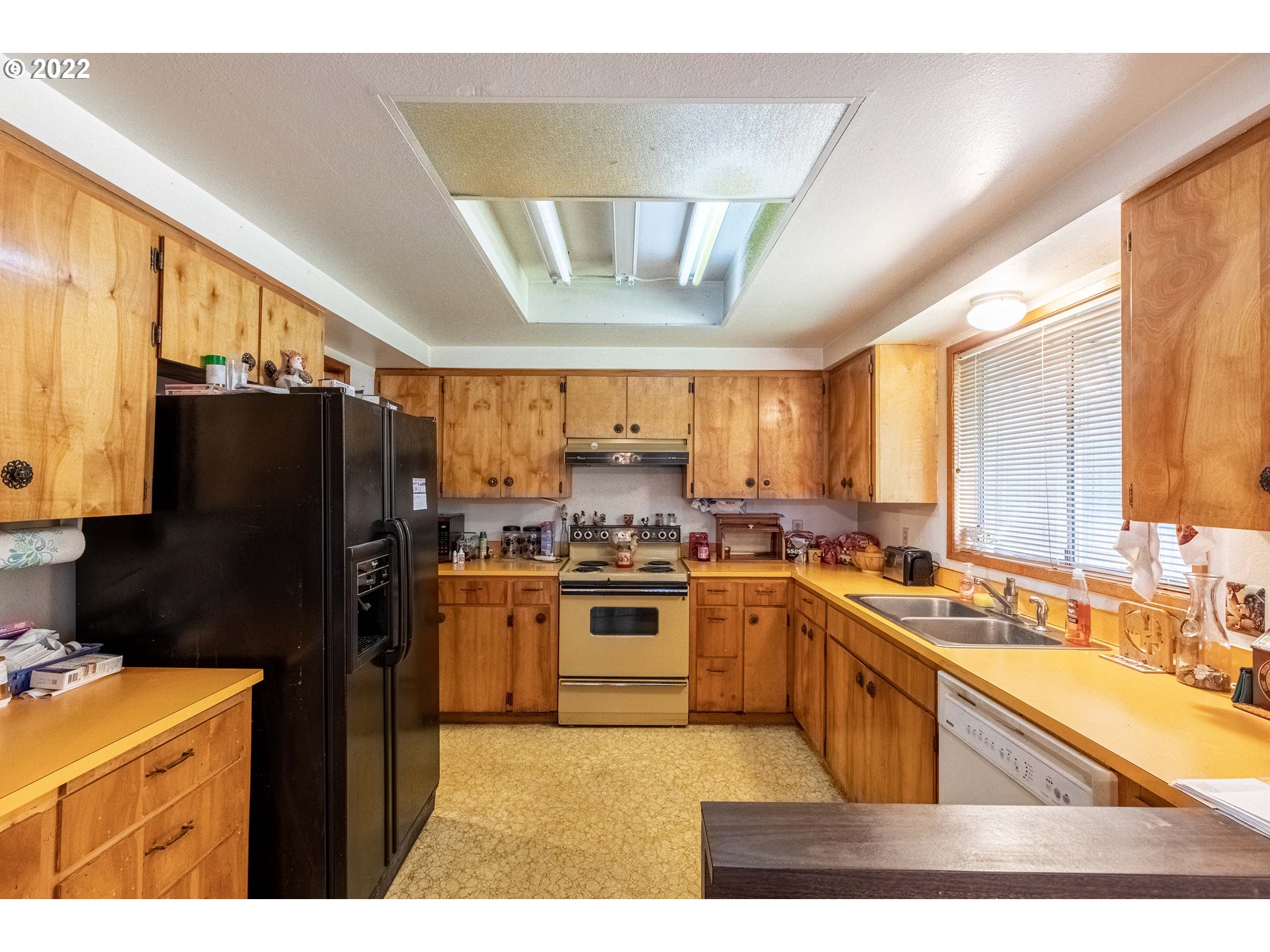 68493 Ridge Road North Bend, OR 97459 - Photo 15 of 31 Gallery Image 15