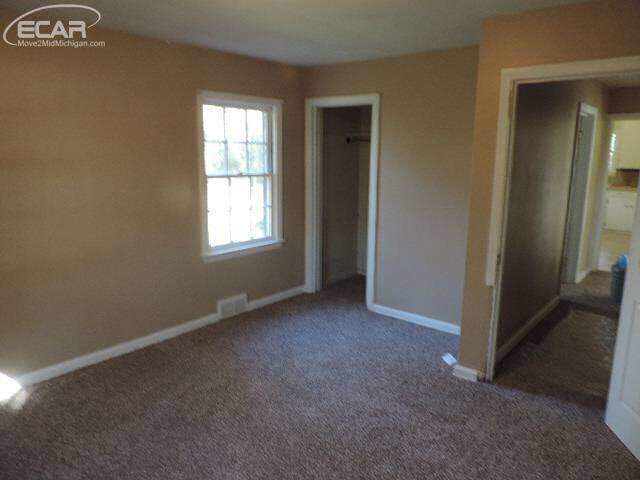 6350 Miller Road Swartz Creek, MI 48473 - Photo 9 of 15 20451712-8.JPG