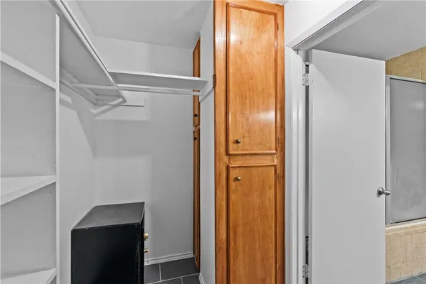 a view of walk in closet