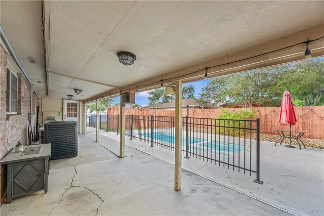 $2,450 | 1305 Harbor Lights Drive, Corpus Christi, TX 78412