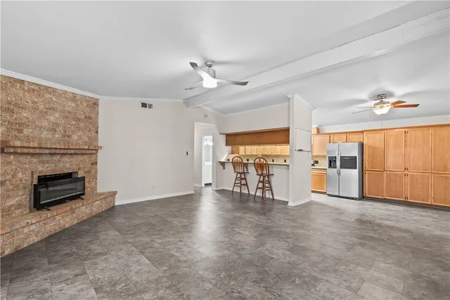 $2,450 | 1305 Harbor Lights Drive, Corpus Christi, TX 78412