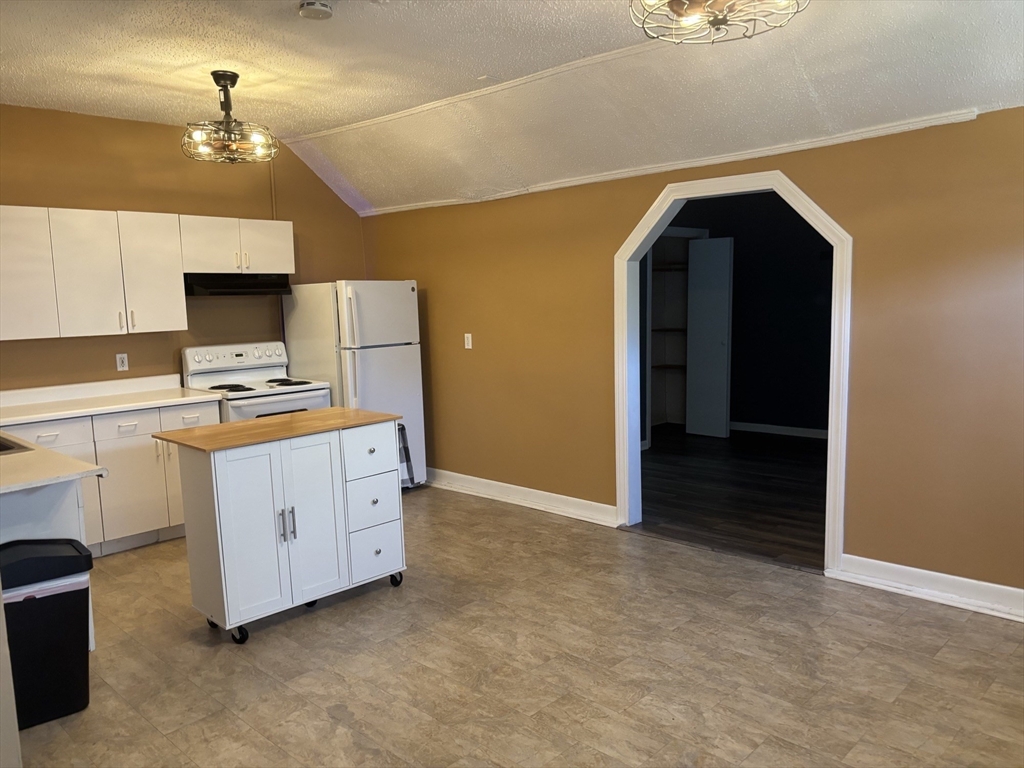 573 Northampton Street, Unit BACK Holyoke, MA 01040 - Photo 3 of 14