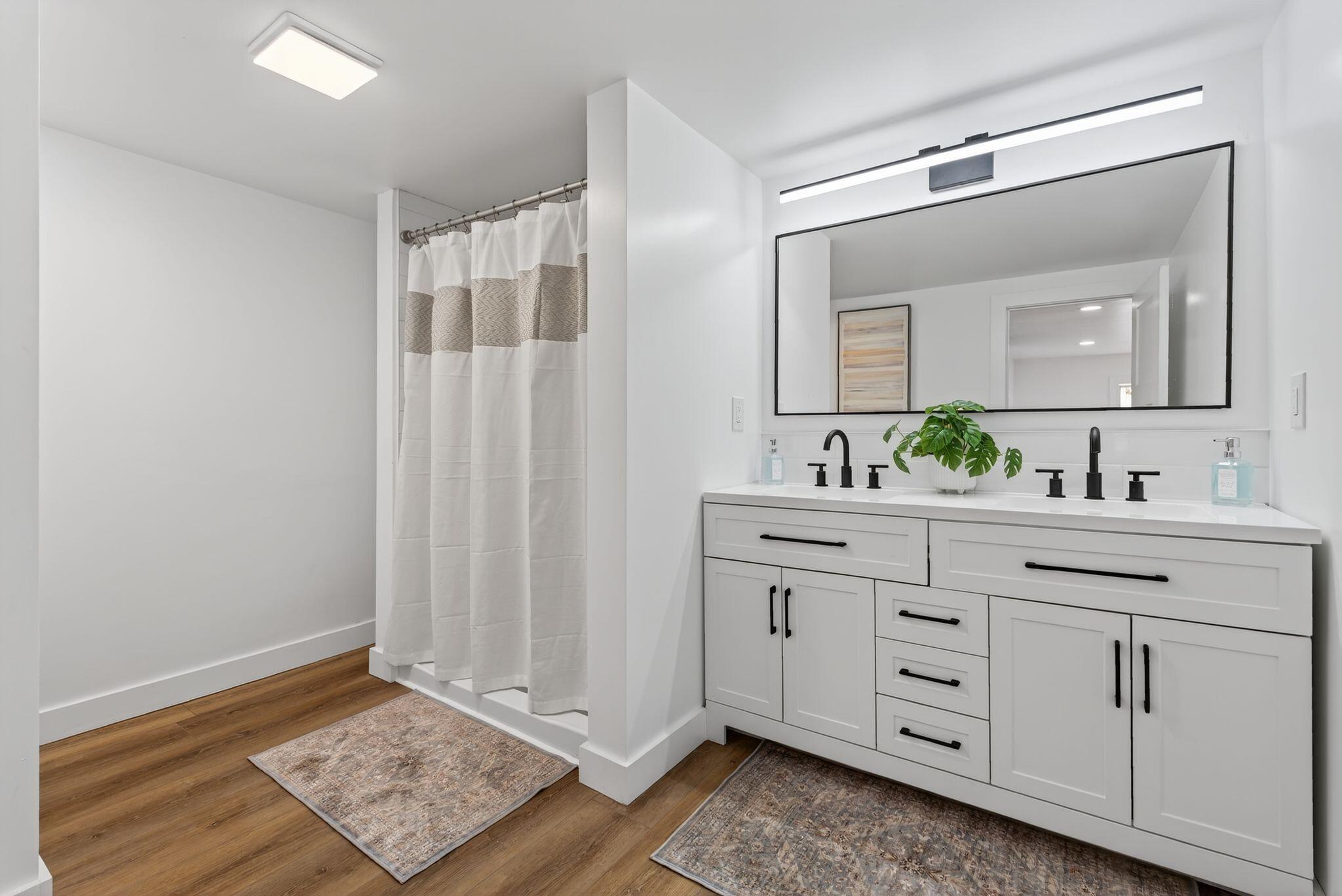 22 James Street Saco, ME 04072 - Photo 4 of 34 Primary En-suite