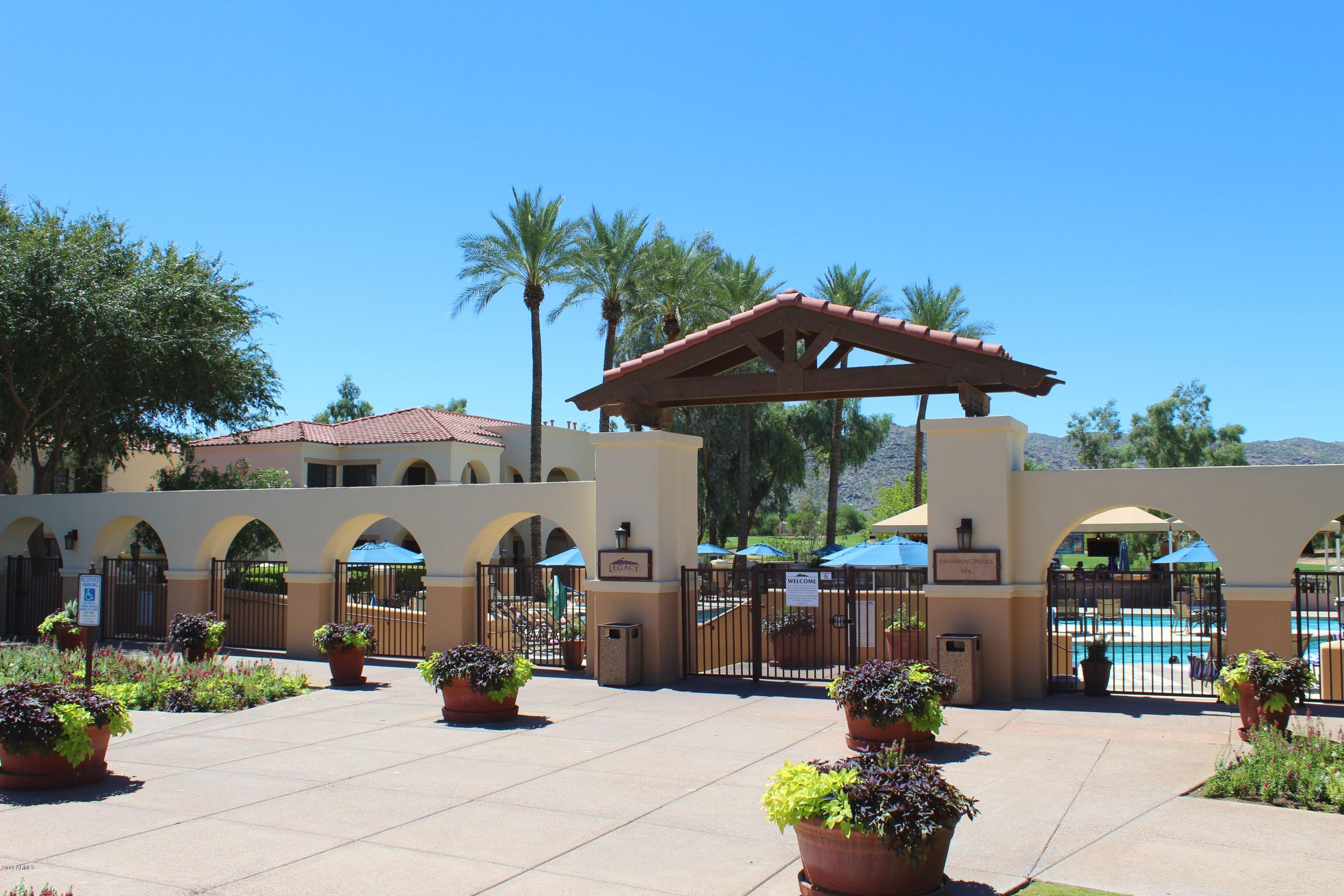 2712 East Fremont Road Phoenix, AZ 85042 - Photo 5 of 28 IMG_0016
