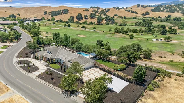$3,995,000 | 6315 Clubhouse Drive, Pleasanton, CA 94566