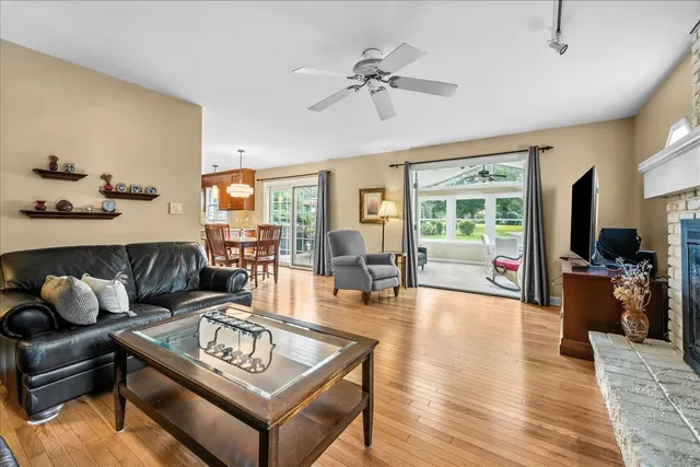 $899,000 | 1432 Calcutta Lane, Naperville, IL 60563