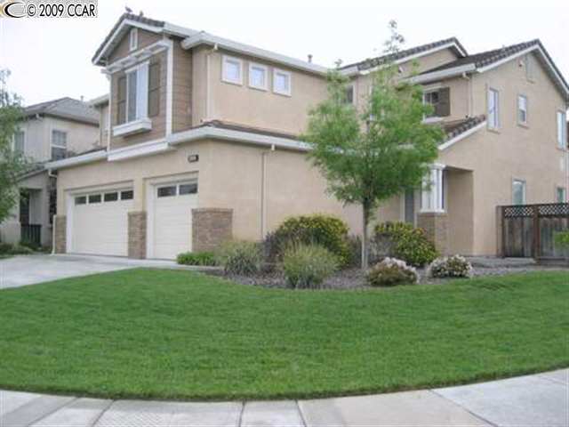 2000 Redbud Way Antioch, CA 94509 - Photo 1 of 1 a front view of a house with a yard