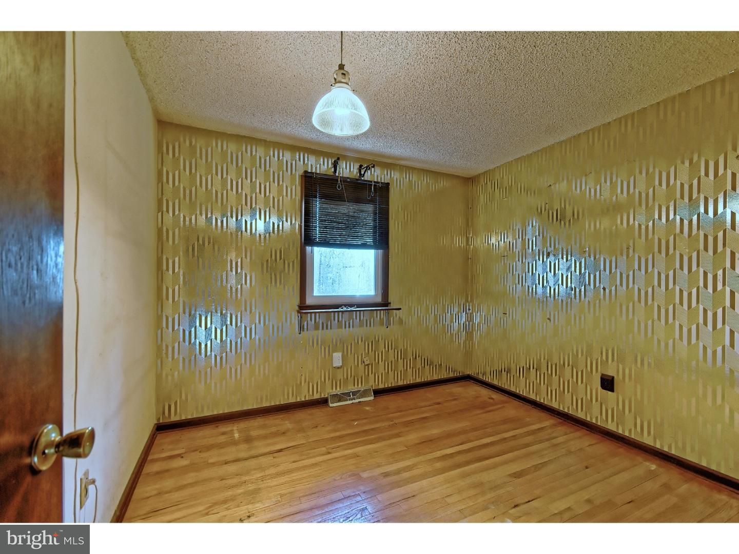 117 Locust Avenue Milmay, NJ 08340 - Photo 11 of 25 Bedroom