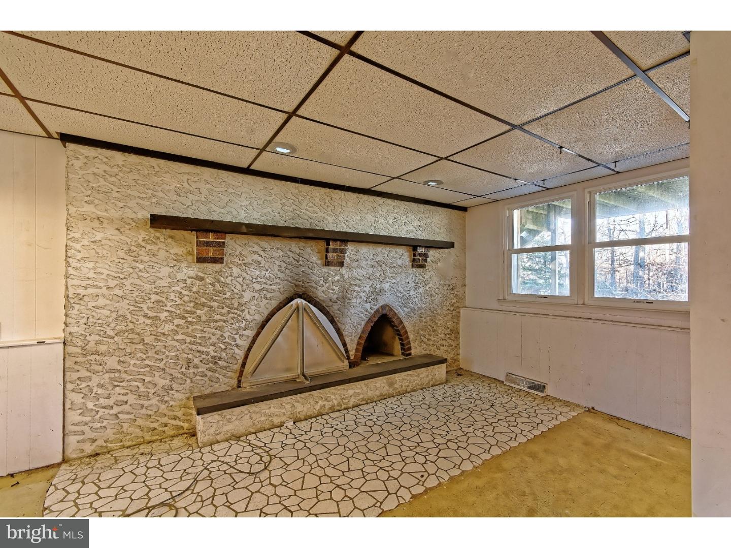 117 Locust Avenue Milmay, NJ 08340 - Photo 14 of 25 Fireplace