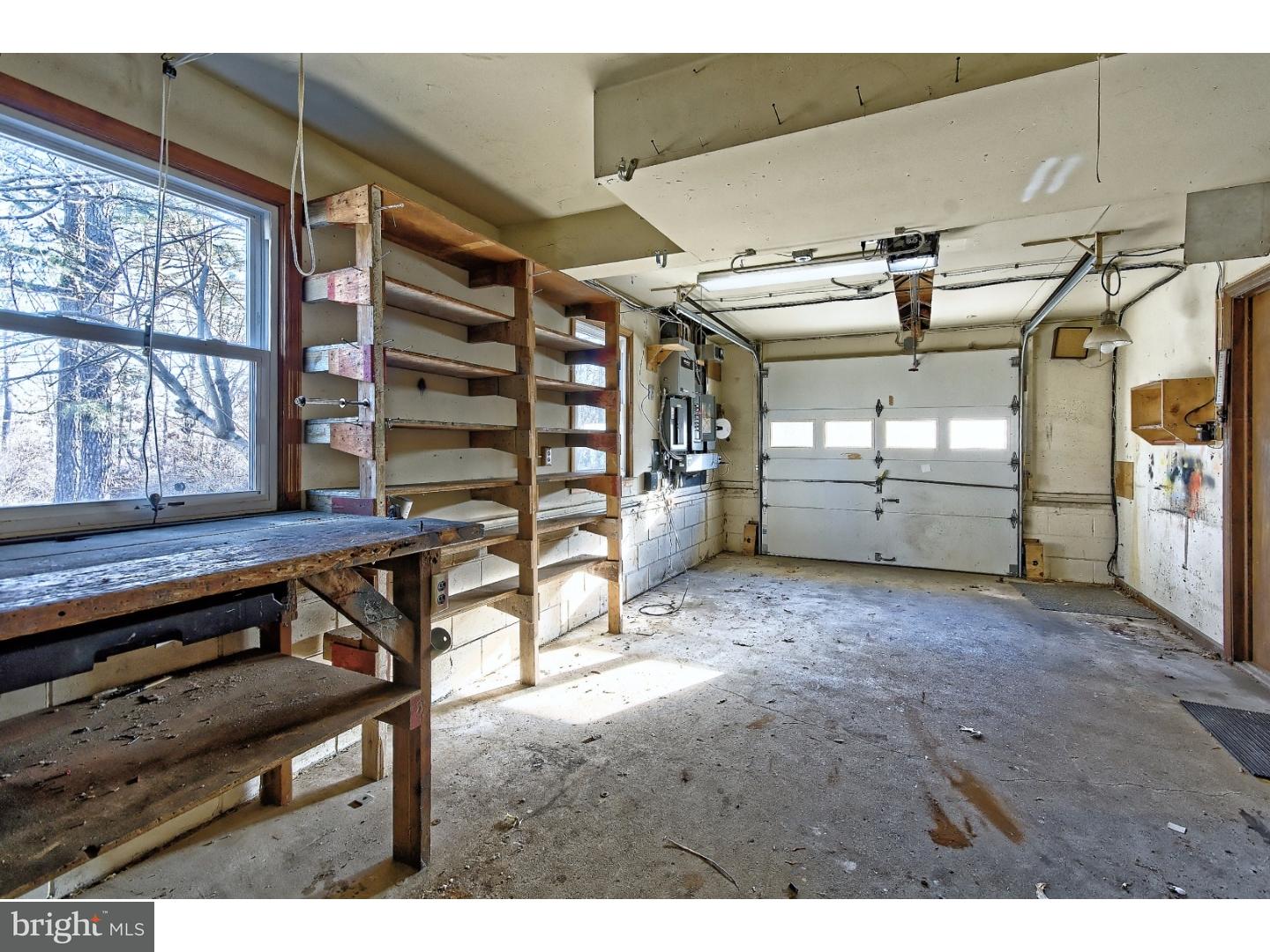117 Locust Avenue Milmay, NJ 08340 - Photo 18 of 25 Garage